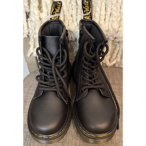 Doc Martens Delaney Youth US 1 Girls Black Leather Combat Boots Zip Ankle Dr - Picture 5 of 11